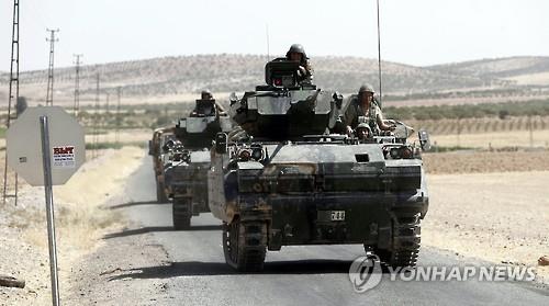 시리아 국경지대에서 군사 작전을 펼치는 터키군 [EPA=연합뉴스]