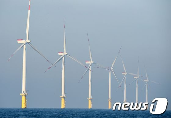 북해지역에 위치한 해상 풍력발전시설. © AFP=뉴스1
