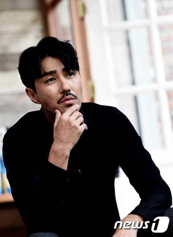 배우 차승원이 최근 서울 종로구 삼청동의 한 카페에서 진행된 인터뷰에서 백두산에 올랐던 소감을 전했다. © News1star / 고아라 기자