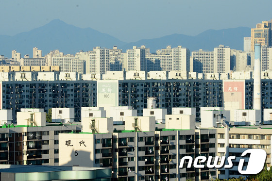 서울 강남구 재건축 아파트 단지 모습. © News1 임세영 기자