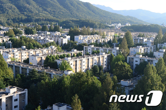 서울 강남구 한 재건축단지 모습. © News1 임세영 기자