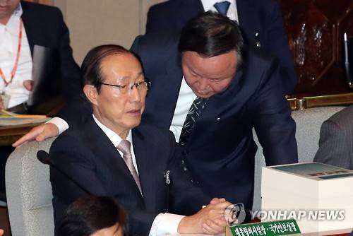 황교안 이원종/사진=연합뉴스