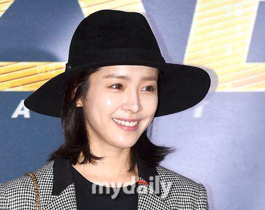 ▲ 한지민, '매력 넘치는 눈웃음'