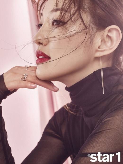 배우 이엘. 사진 앳스타일