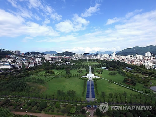 촬영 조정호(드론). 부산 남구 유엔기념공원