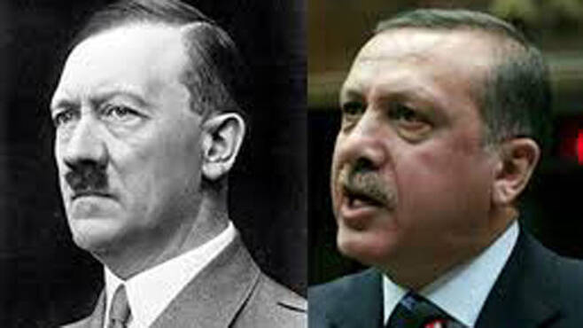 히틀러<좌>와 에르도안<우>, 독재자와 독재자가 되길 원하는 사람