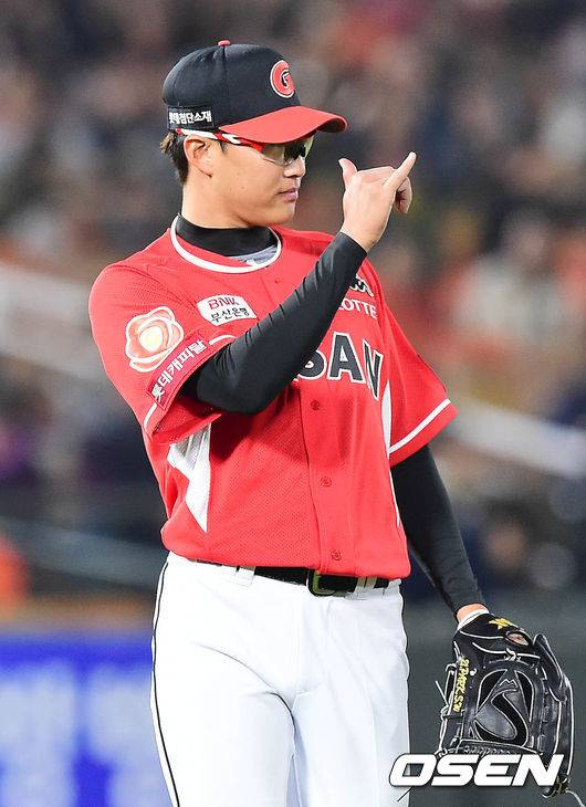 박세웅.