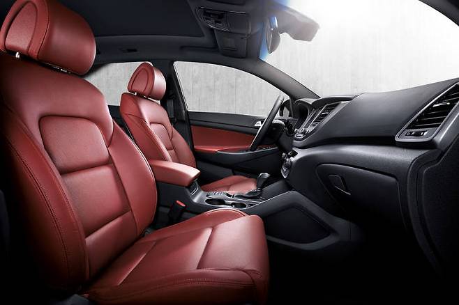 2017년형 투싼 내부 모습.