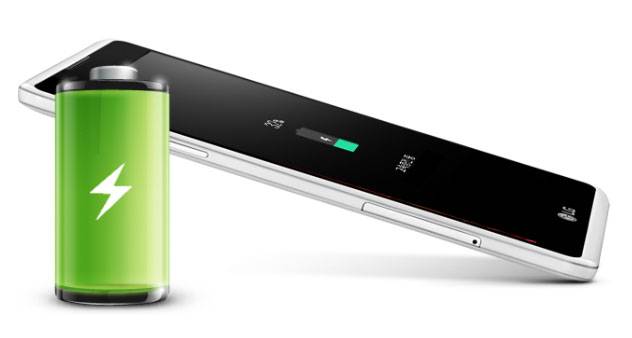 배터리 유지 시간에 특화된 스마트폰도 나오는 추세다