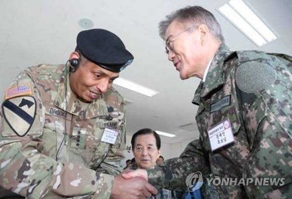 문재인 통합화력격멸훈련 사드 배치 / 사진=연합뉴스