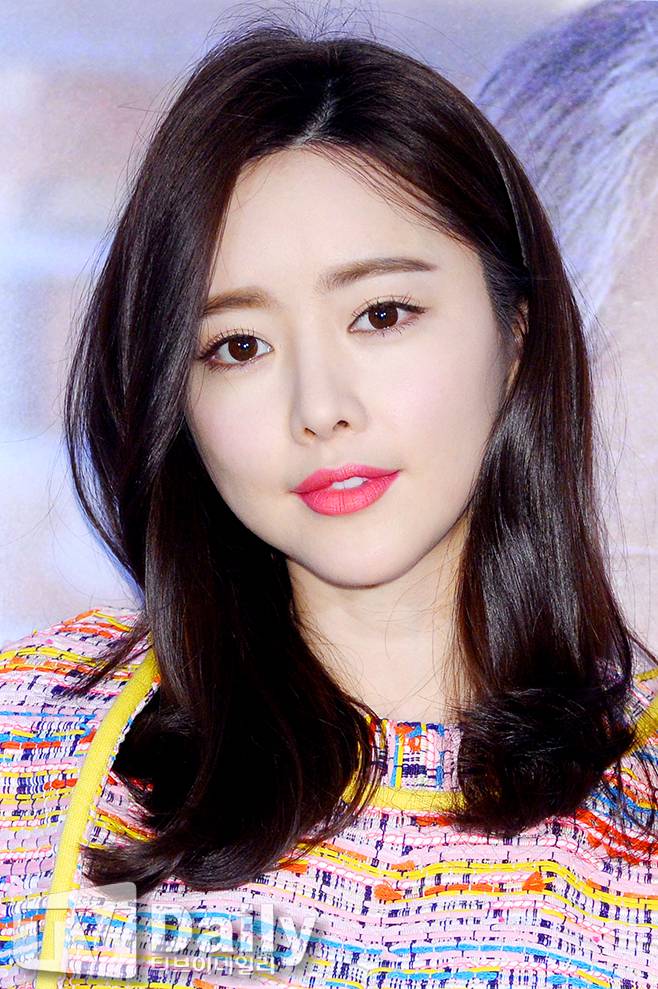 홍수아