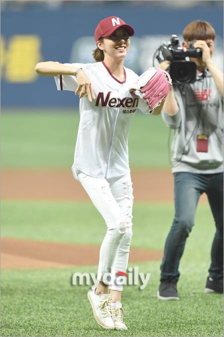 ▲ 김완선 '시구 전 댄스타임'