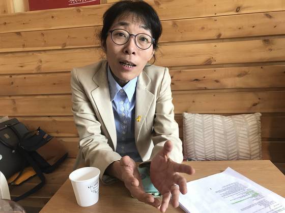 '안아키' 운영자였던 김효진 한의사는 "부모에게 약을 덜 쓰고 자연 면역력을 길러주는 방법을 가르쳐 준 것일 뿐"이라고 주장했다. 이민영 기자