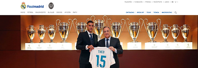 ▲ 입단식을 갖은 테오 ⓒ레알 마드리드 홈페이지
