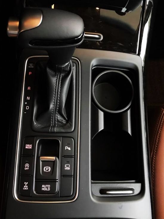 더 뉴 쏘렌토에는 국산 SUV 최초로 8단 자동변속기가 탑재됐다. (사진=지디넷코리아)
