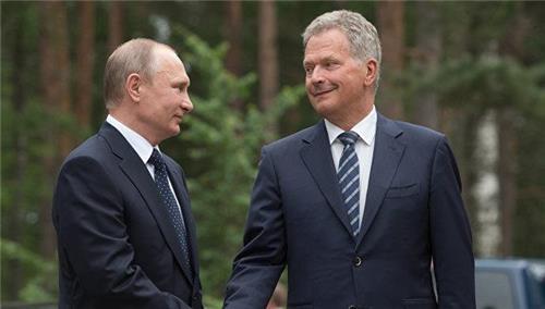 블라디미르 푸틴 러시아 대통령(왼쪽)과 사울리 니니스퇴 핀란드 대통령 [리아노보스티=연합뉴스]