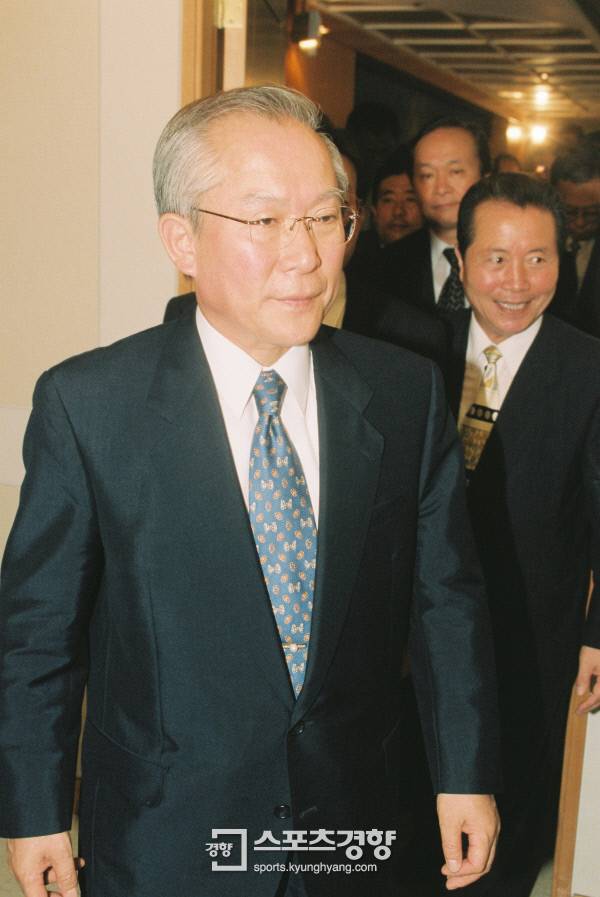 이회창, 새누리 비대위원장 거론..
