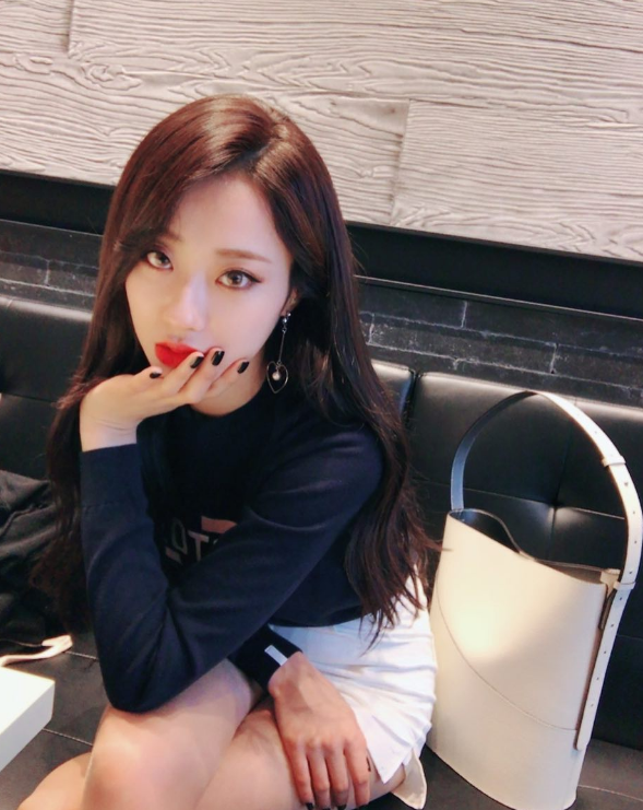 나인뮤지스 컴백, 경리 근황.. '갓경리+환상적 눈빛'