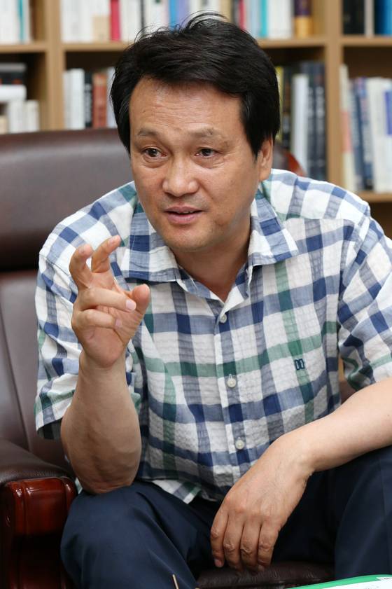 최근 '겨울스포츠 선진국' 스위스와 오스트리아를 다녀온 안민석 더불어민주당 의원은"최선책이 없다면 차선책이라도 찾아야 하지 않겠나"라며 사후활용방안을 제시했다. [조문규 기자]