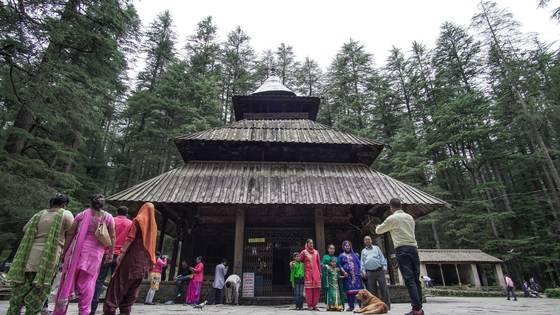 네이처 파크 안의 사원.