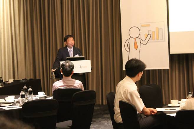 이정근 솔트웨어 대표가 AWS 행사에서 기조연설을 했다.