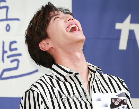 배우 이준영이 27일 오후 서울 강남구 임피리얼 팰리스 서울 호텔에서 열린 tvN 수목드라마 ‘부암동 복수자들’ 제작발표회에 참석해 포즈를 취하고 있다.