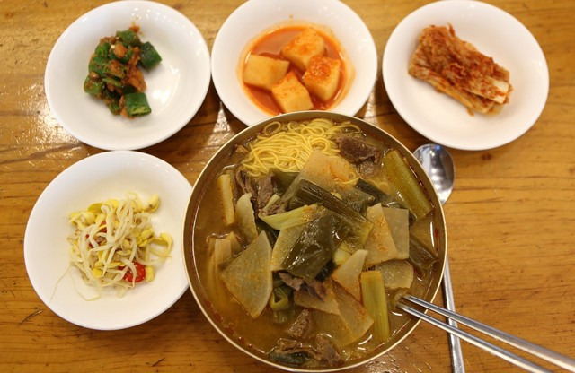 대구 ‘지산골가마솥국밥’의 육국수.