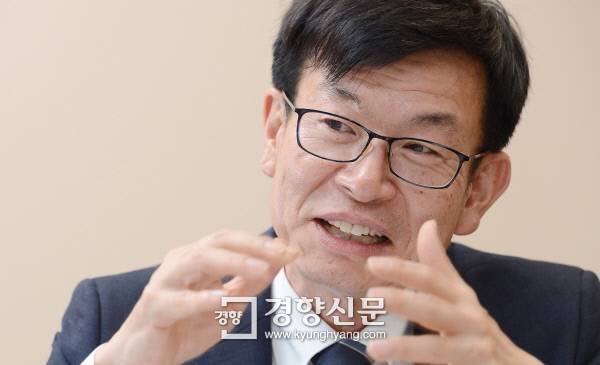 김상조 공정거래위원장                                                                                                         이상훈 선임기자 doolee@kyunghyang.com