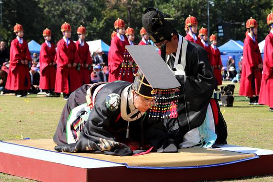 고종은 대한제국을 선포하면서 환구대제를 부활했다. 장진영 기자