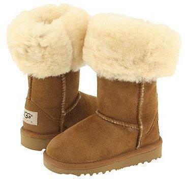 미국기업인 데커스 코퍼레이션의 어그부츠. [중앙포토]