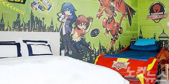 이천 미란다호텔이 새롭게 오픈한 터닝메카드룸(사진=웹투어 제공)