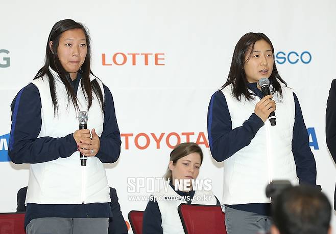 ▲ 여자 아이스하키 대표팀의 임진경(오른쪽)과 박윤정 ⓒ 태릉, 곽혜미 기자