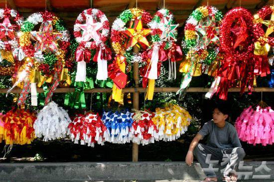 보라카이와 세부는 9월말부터 캐롤송이 울려나오고 크리스마스 장식을 하는 등 다가올 크리스마스에 대한 기대감으로 들썩인다(사진=에어텔다이어리 제공)