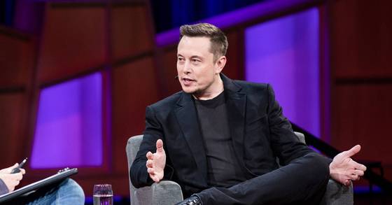 자율주행차의 상용화, 우주왕복선 개발 추진 등으로 미래 사회에 가장 가까이 가 있는 일론 머스크 CEO [중앙포토]