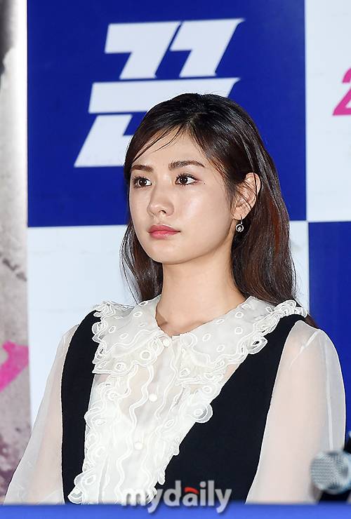 ▲ 나나 '멍 때리는 거 아니에요'