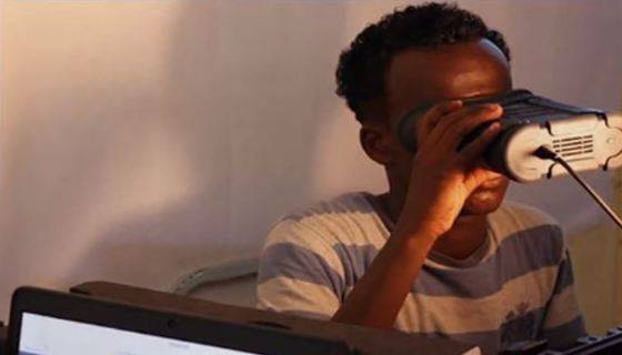 소말릴란드 대선에선 중복 투표를 막기 위한 홍채 인식 확인 절차가 최초로 도입됐다. [아프리카뉴스 캡처]