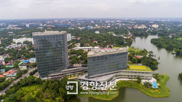 포스코대우, 포스코건설, 미래에셋 등이 투자하고 롯데호텔이 위탁운영을 맡고 있는 미얀마 ‘롯데호텔 양곤’.         포스코제공