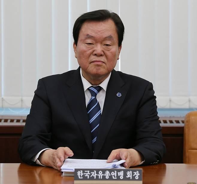 지난 2월 국회 안전행정위원회에 출석한 김경재 한국자유총연맹 총재. 강창광 기자 chang@hani.co.kr