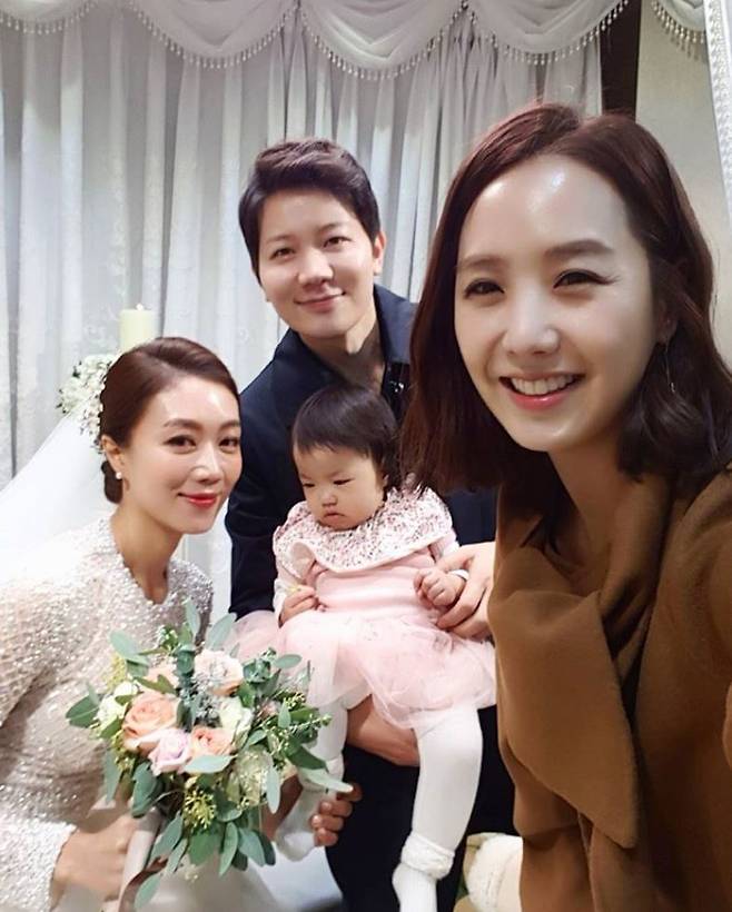 서현진, 김정근, 이지애, 딸 서아. 사진|이지애 인스타그램