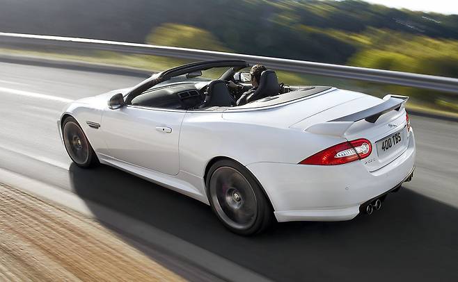 2011년형 XKR-S 컨버터블 (이미지: 재규어)