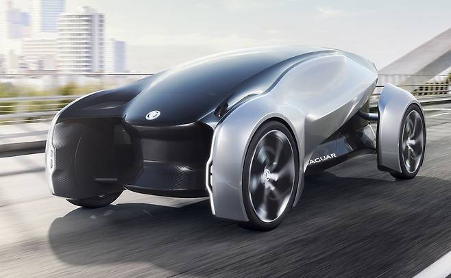 퓨처-타입 (이미지: 재규어)