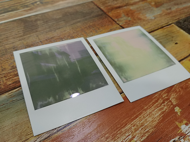 현상/인화 중인 사진