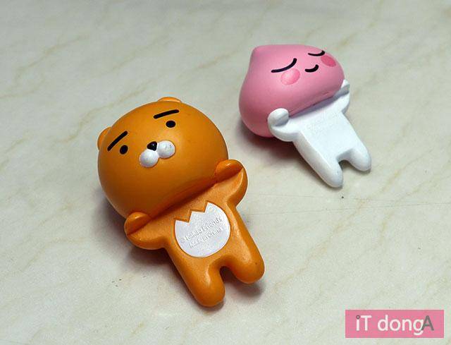 프렌즈 피규어는 하나만 제공된다