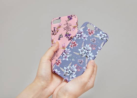마리몬드 휴드폰 케이스. 이 휴대폰 케이스를 선물하면 위안부 할머니를 돕기 위한 기금 마련에 동참하게 된다. 가격 2만5000원. [사진 마리몬드]
