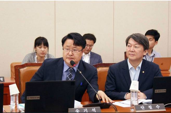 왼쪽부터 송기석 의원, 안철수 대표. (사진=송기석 의원실 제공)