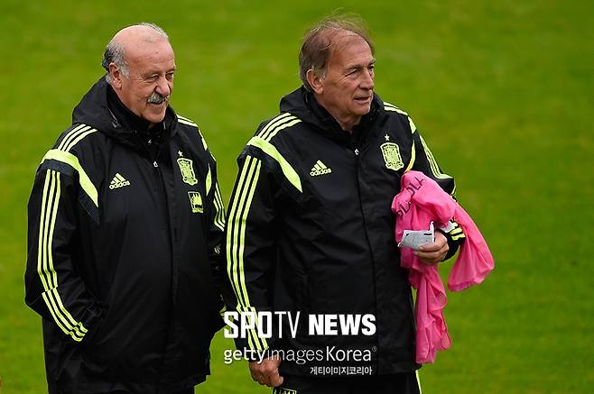 ▲ 한국 대표 팀 수석코치로 온 레알 출신 토니 그란데 코치(오른쪽) ⓒ게티이미지코리아