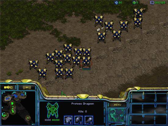 스타크래프트 프로토스 종족의 주요 유닛 중 하나인 드라군의 모습(사진=스타크래프트 게임 화면 캡쳐)