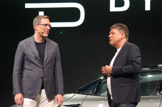 왼쪽부터 다니엘 키르케르트 바이튼 사장 겸 공동 창업자와 카슨 브라이펠트 바이튼 CEO 겸 공동 창업자