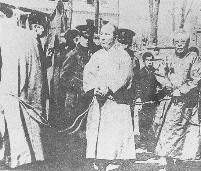 반민특위에 체포된 친일 매국노들. 민족문제연구소제공