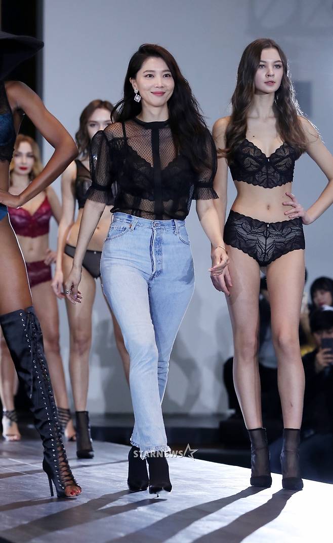 [★포토]오윤아, '피날레는 나야 나'